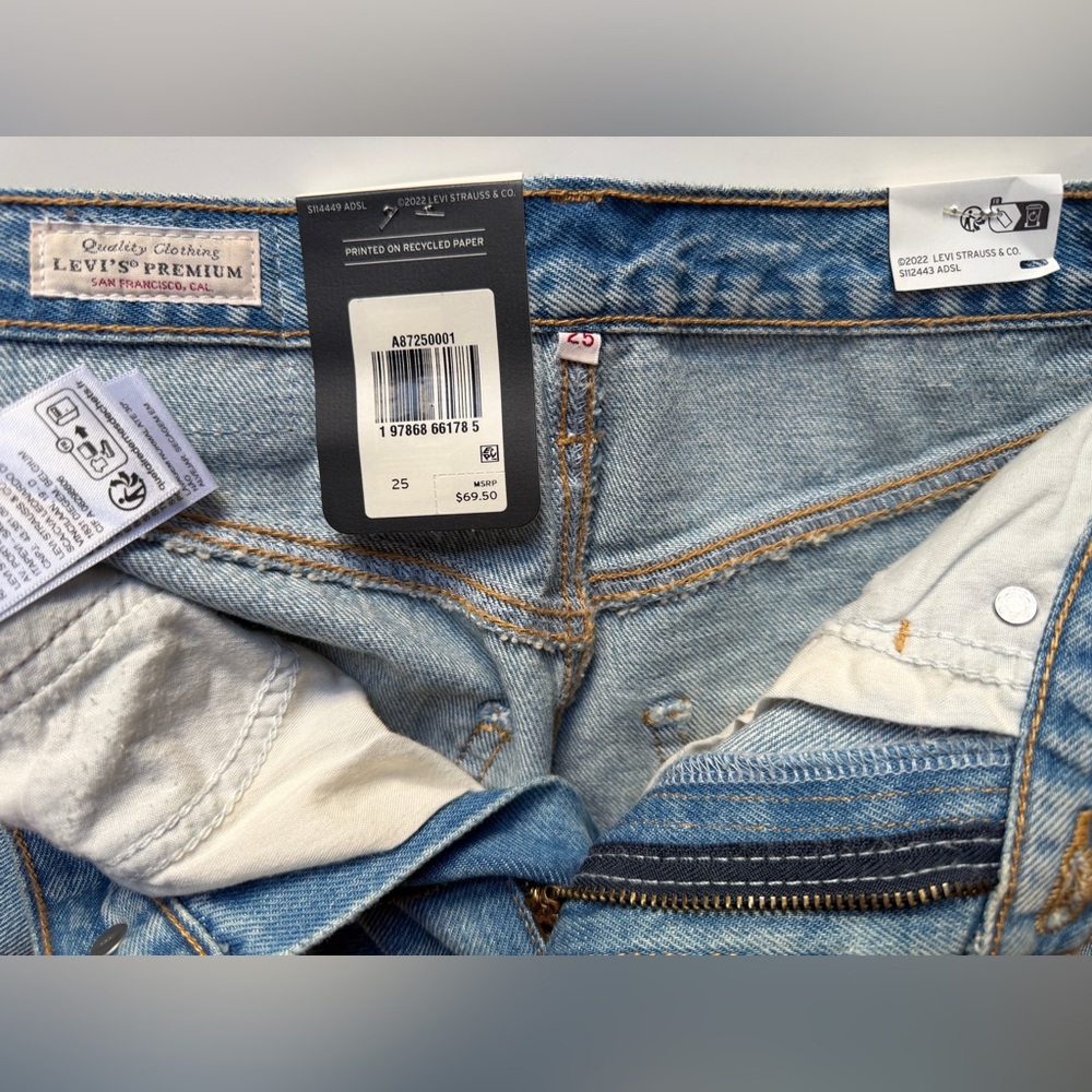 NWT Levi's Premium High-Rise A-Line Flounce Mini Denim Skirt Blue-Medium Wash 25 - Picture 12 of 15